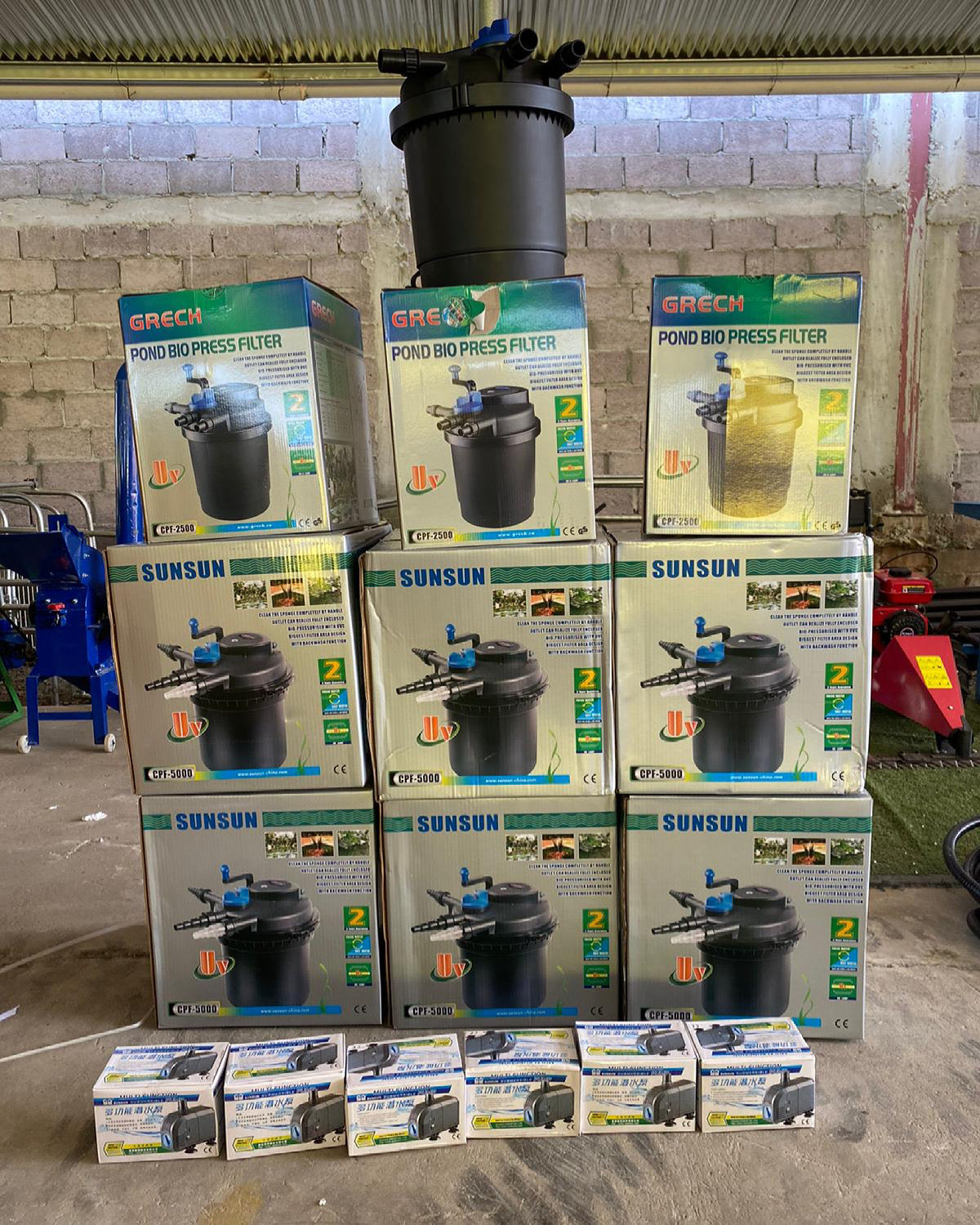 Bomba Sumergible para Recirculación con Filtros de Luz LED Modelo CPF5000