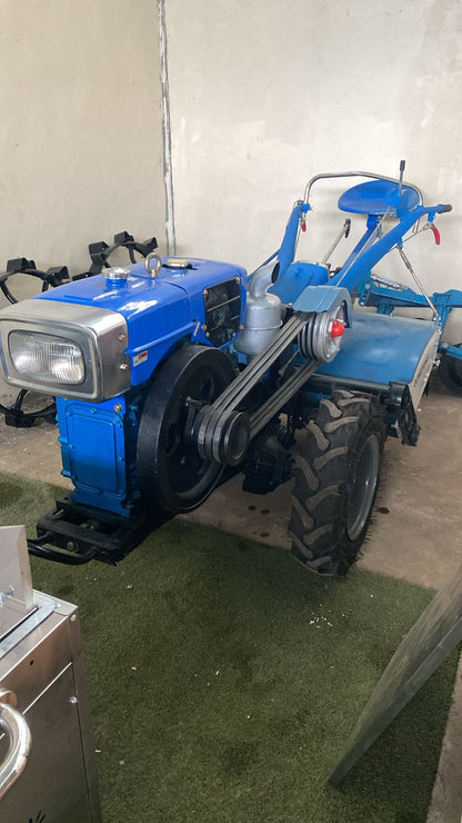 Motocultor DONGFENG 15 Hp con rotovator